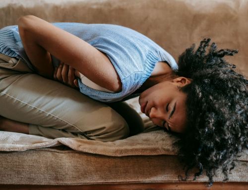 Endométriose et sophrologie : vivre avec la douleur